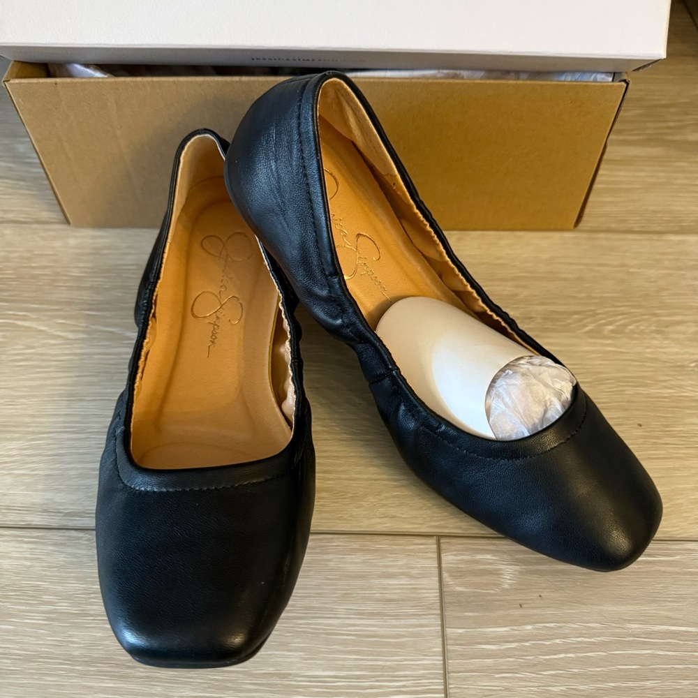 New Jessica Simpson Black Leather ballet Flats Loafers slip on square toe sz 7